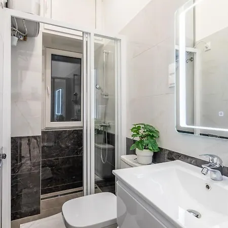 New Location Boedapest